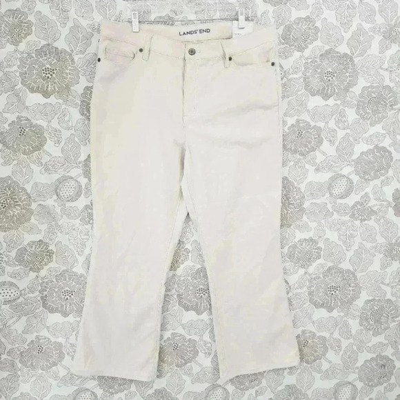 NWT Lands' End Mid Rise Kick Crop Leg Women's Stretched Beige 16T 1493 - Picture 1 of 10